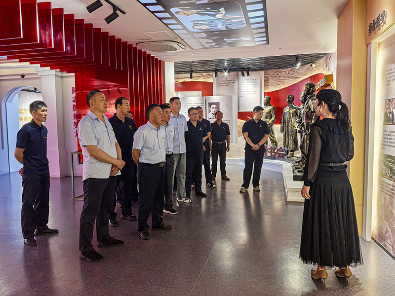 明光酒業第二黨支部     開展“追尋紅色足跡 傳承紅色精神”主題黨日活動